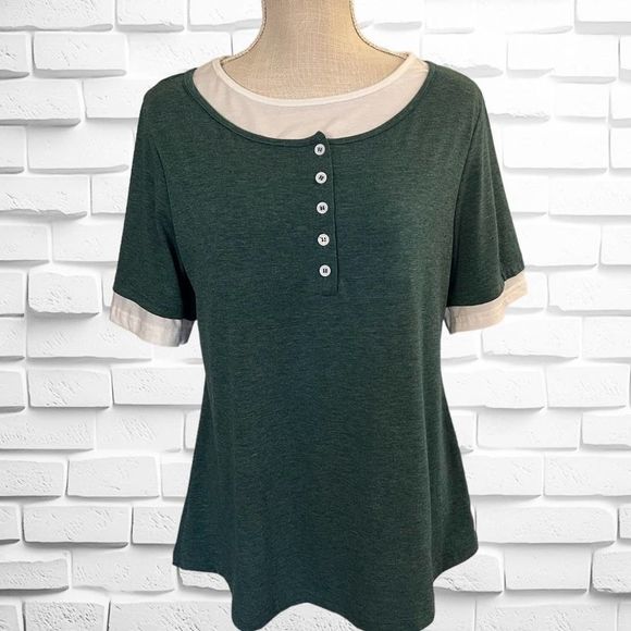 Green & White 1 Piece Layered Look Short Sleeve Tee, Size Large - Picture 1 of 5